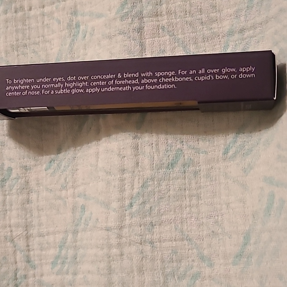 Tarte Shape Tape Glow Wand color Auroral .2 fl oz/ 6 ml NIB - Picture 6 of 8